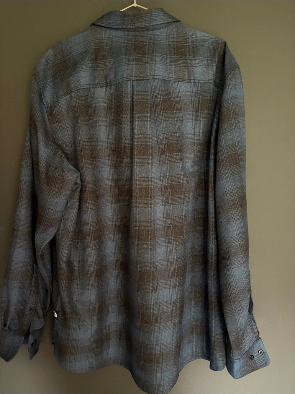 The North Face XL Men's Blue & Gray Plaid Shirt